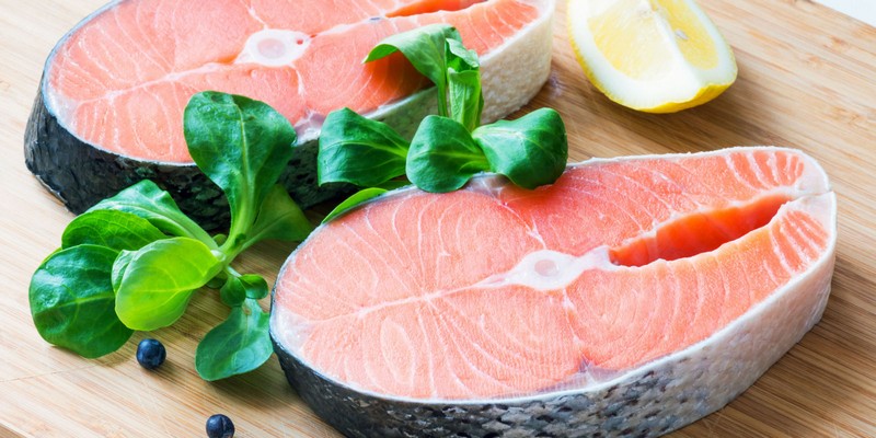 употребляйте в пищу полезные для восстановления спины продукты жирные сорта рыбы Диета при дегенеративно-дистрофических процессах