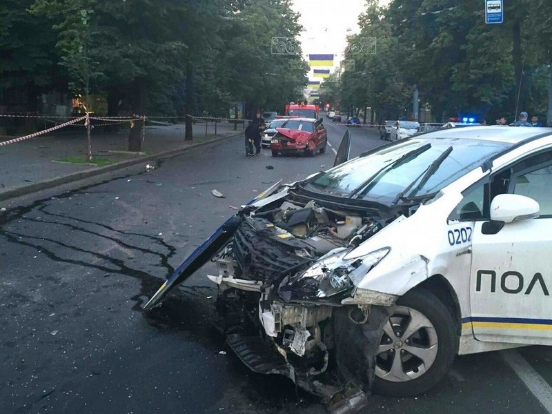 Очень частой причиной травм позвоночника являются ДТП причины травм позвоночника